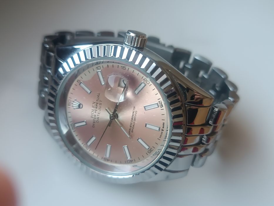 Rolex часовник с дата