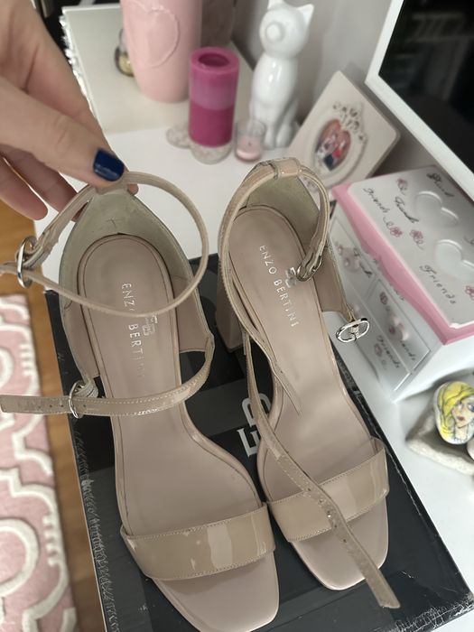 Sandale Benvenuti Enzo Bertini din Piele naturală lăcuită bej