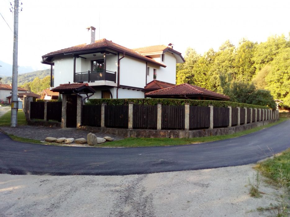 Продава се Къща в Априлци - 266 кв.м за 1173 €/кв.м - Снимка #2