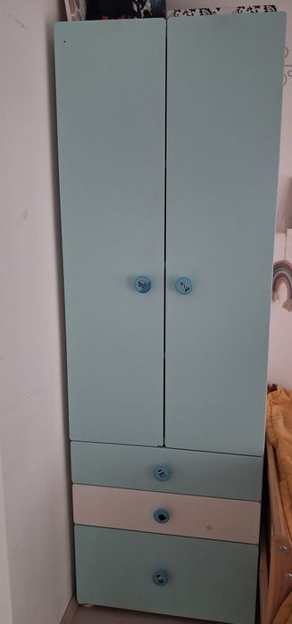 Детски гардероб от серията IKEA SMÅSTAD