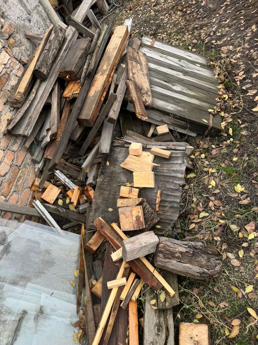Дрова бу доски старые не гнилые