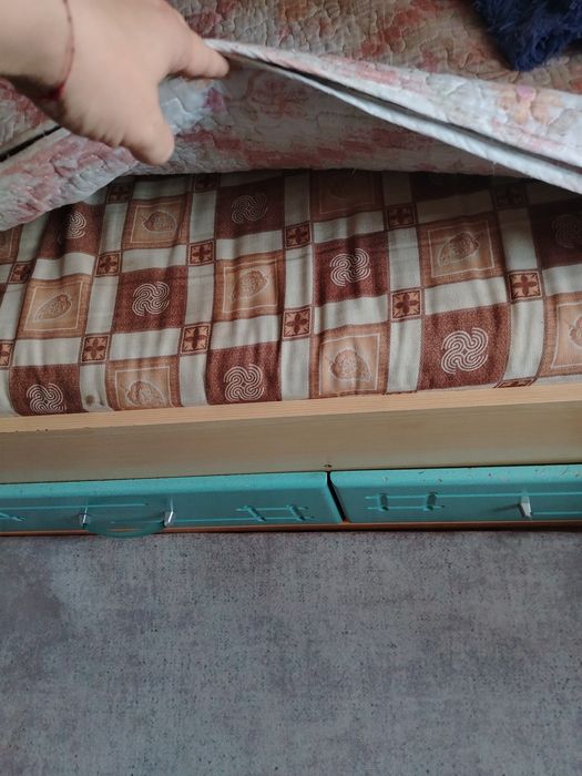 Продам двухъярусную кровать
