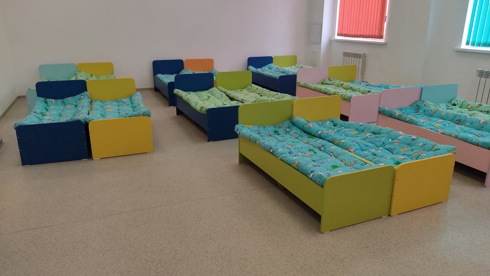 Кровать детская с матрацем