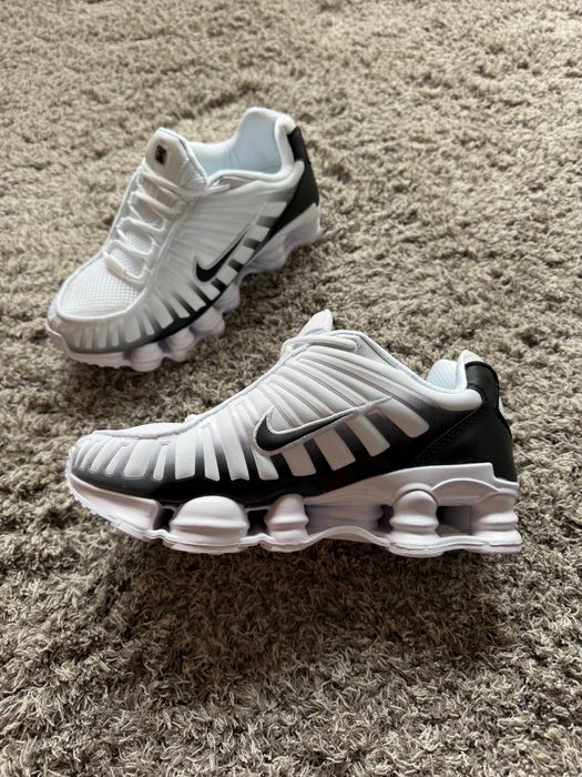 Nike Shox TL С КУТИЯ