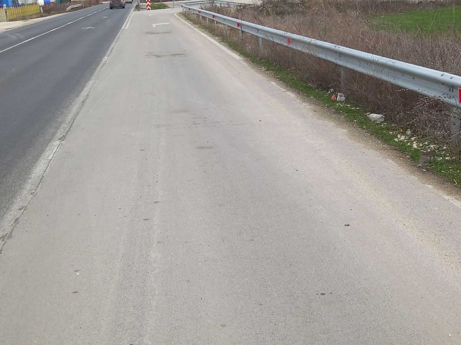 Продава се Парцел в с. Труд, Област Пловдив - 5700 кв.м за 50 €/кв.м - Снимка #2