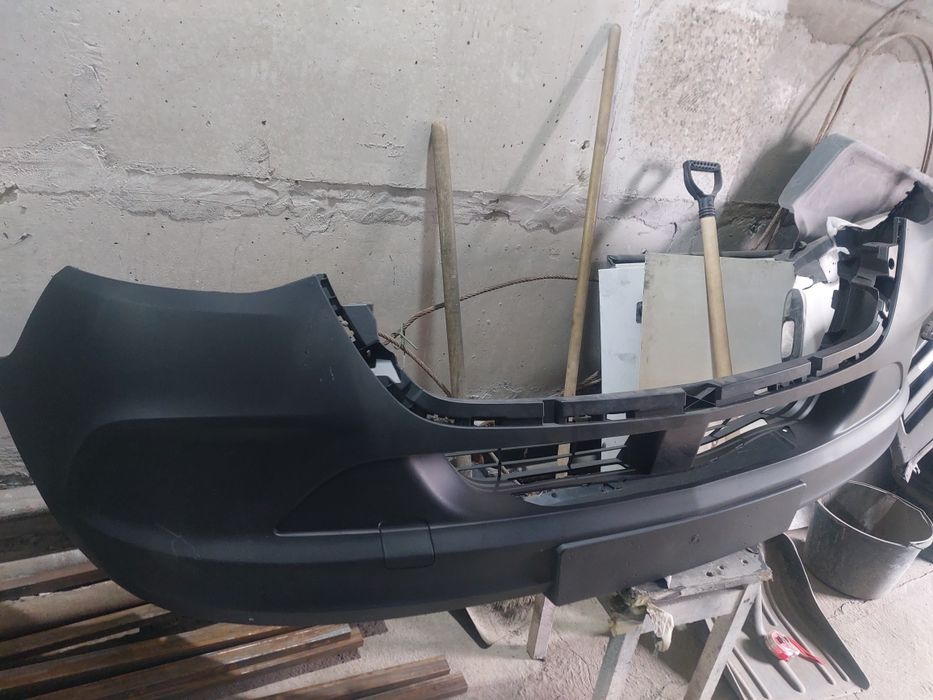 Капот крылья бампер на Мерседес спринтер w907