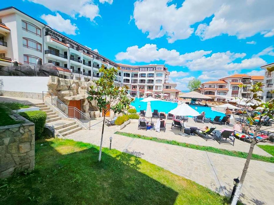 Просторен едностаен апартамент в к-с “Vineyards Resort”