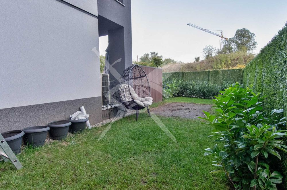 Продава се Двустаен апартамент в София, Малинова долина - 117 кв.м за 3077 €/кв.м - Снимка #10