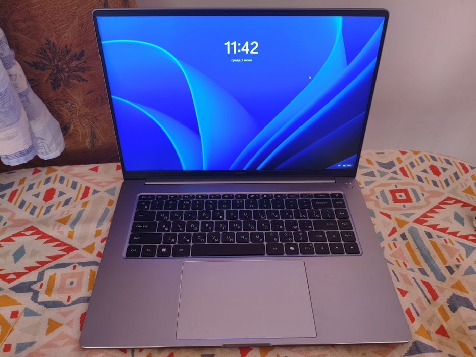 Ноутбук Xiaomi Redmibook 16 pro 2025