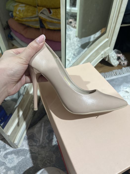 Туфли лодочки бежевые