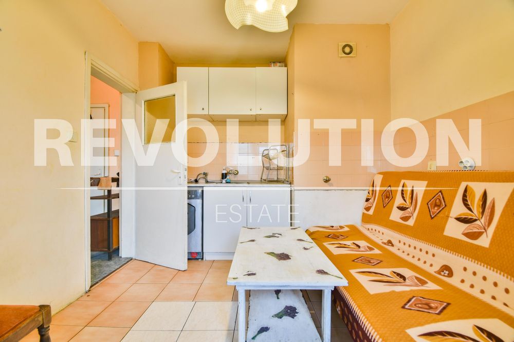 Дава се под наем Едностаен апартамент в София, Люлин 3 - 50 кв.м за 350 € - Снимка #2