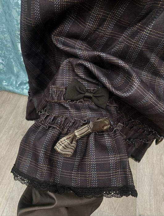 Шоколадная двойка в стиле old money