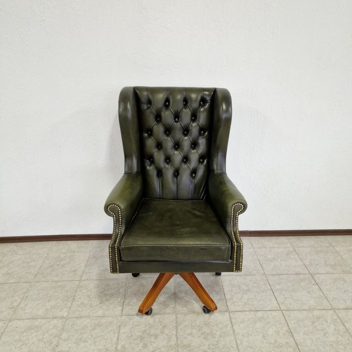 Антично бюро Chesterfield Честърфийлд