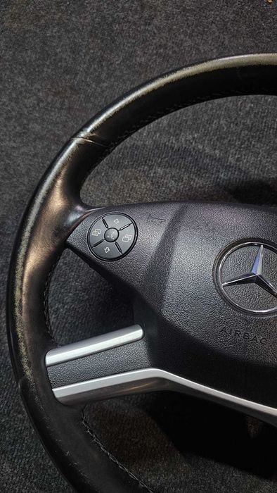 Volan Mercedes-Benz ML W164 cu incalzire + padele