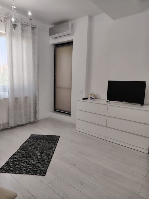 Inchiriez Garsoniera Parc Moghioros Auchan Drumul Taberei Plaza Residence
