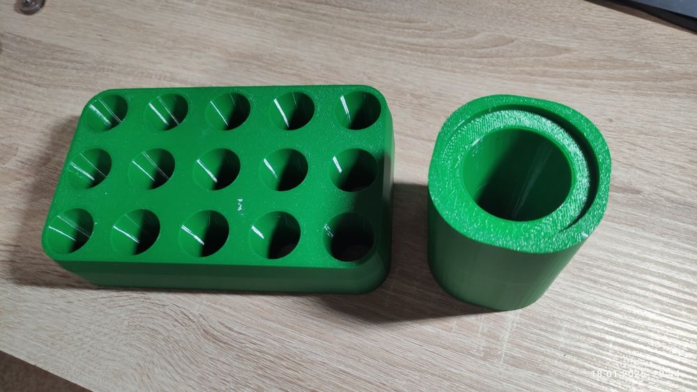 Предлагам услуги с 3д принтиране и консумативи за 3д принтери