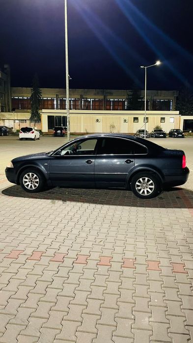 VW Passat B5.5 1.6 Benzină – 2001 – 212.000 km – Bun de drum – 1600€