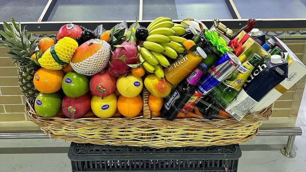 Фрукты корзинка: