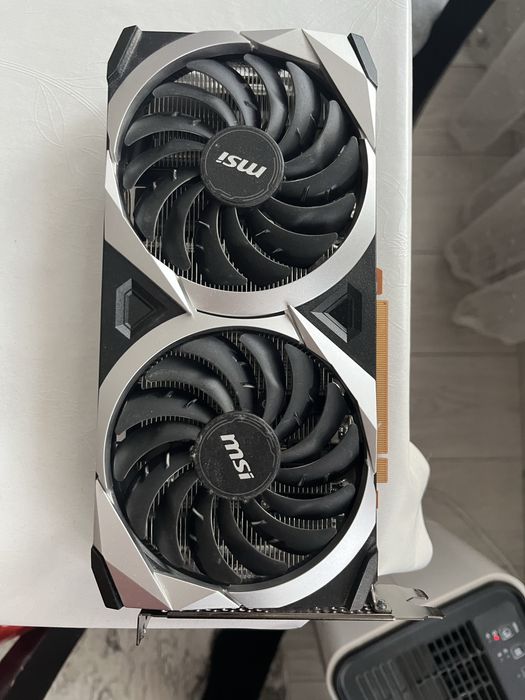 RX 6600 XT 8 GB видеокарта