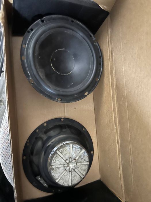 Магнитола и динамики