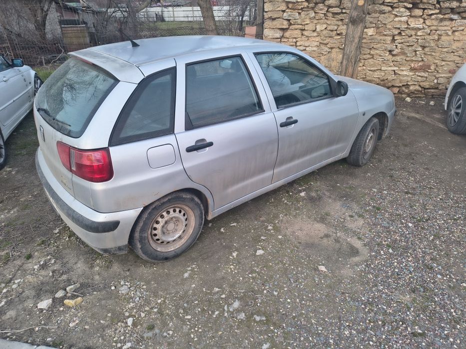 Vând Seat  gpl, motor 1,4  pe parte de motor merge foarte bine