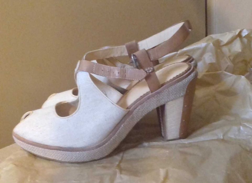 Чисто нови оригинални сандали Timberland - естествена кожа и лен