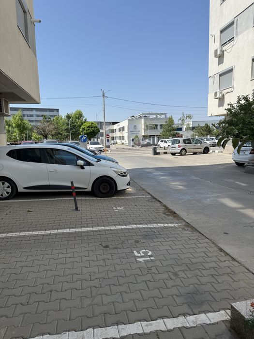 Inchiriez garsoniera