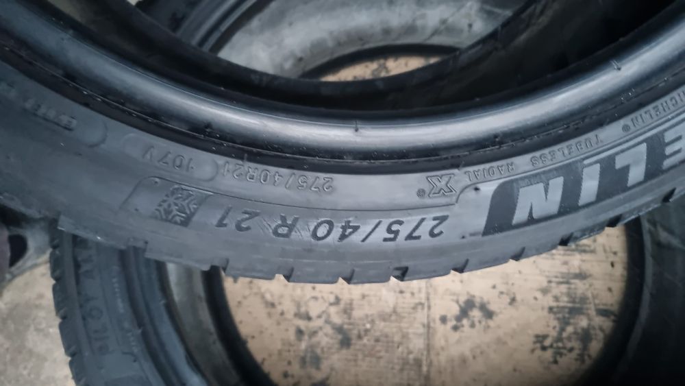 2 Anvelope Michelin 275 40 R21 M/S (iarnă) Impecabile DOT3521.