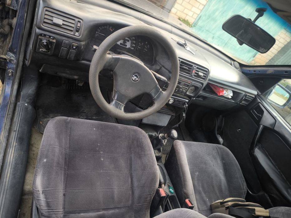 Продам Opel vectra 1.6