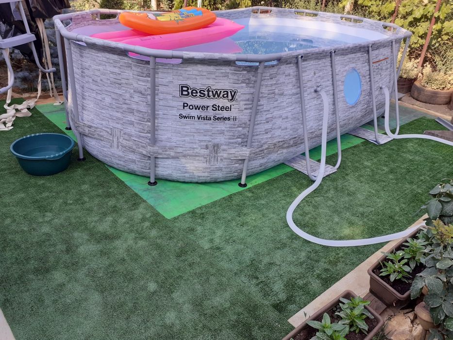 Piscina Bestway 4.27m x 2.50m
