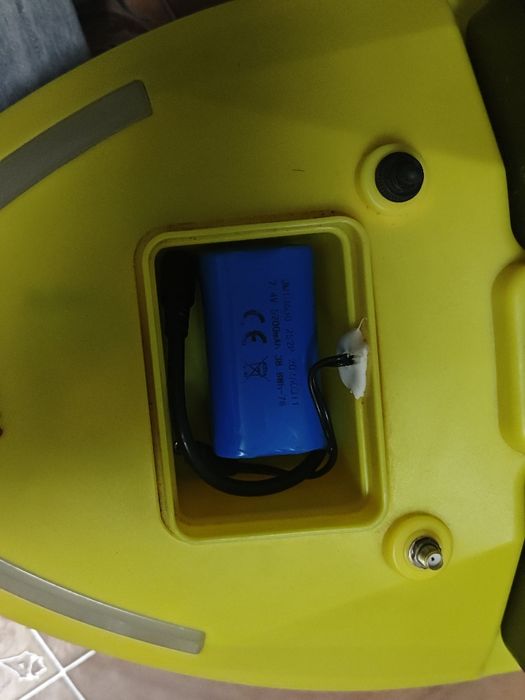 кораблик для рыбалки: flysky v020 gps