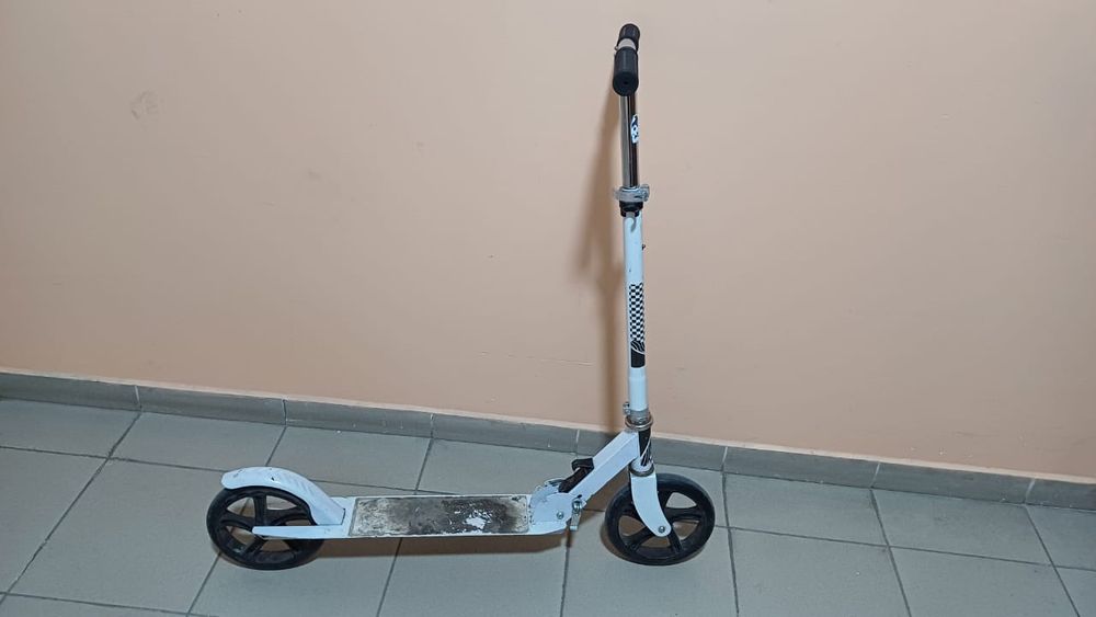 Продаем самокат в хорошем состоянии.