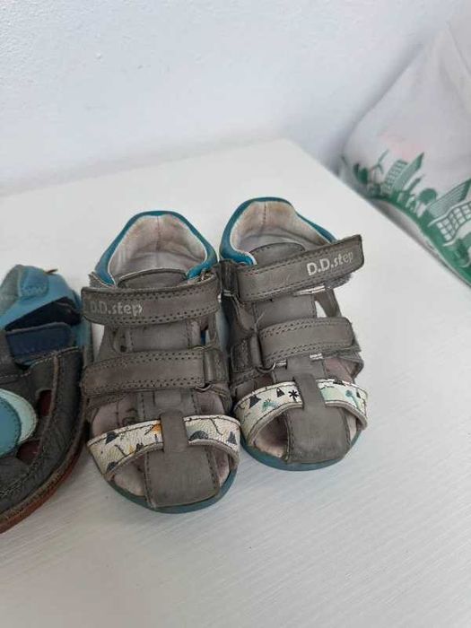 Sandalute din piele pt baietel, marime 21