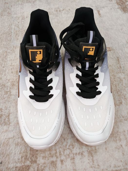 Нови маратонки*НОВО