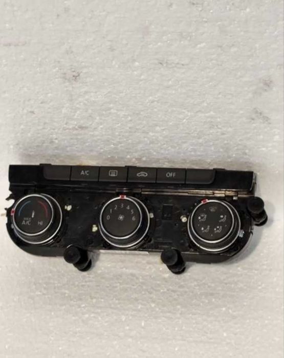 Panou clima volksvagen passat b8