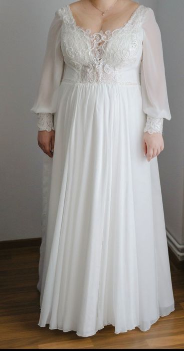 Rochie de mireasa si voal inclus