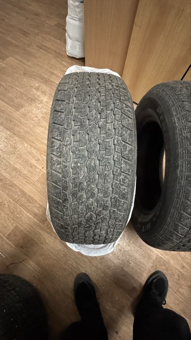 Шины летние комплект 285/60/18