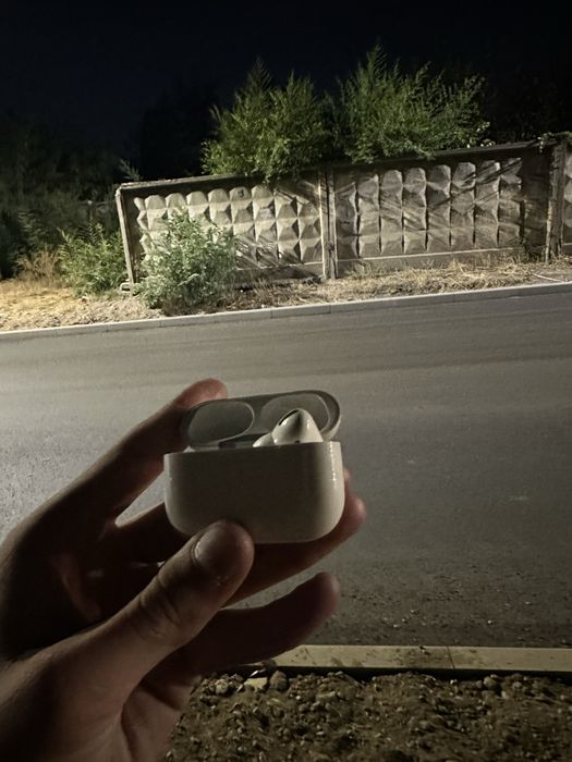 Наушник оригенал airpods 1