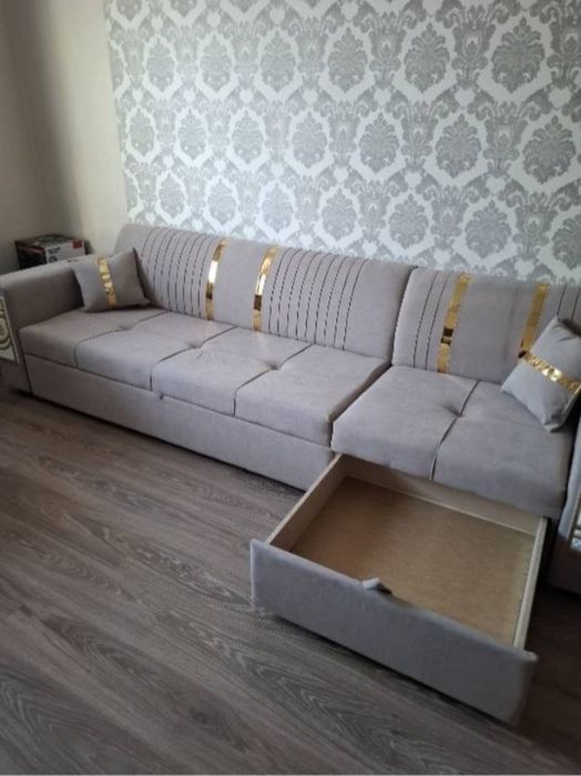 Диван бежевый цвет