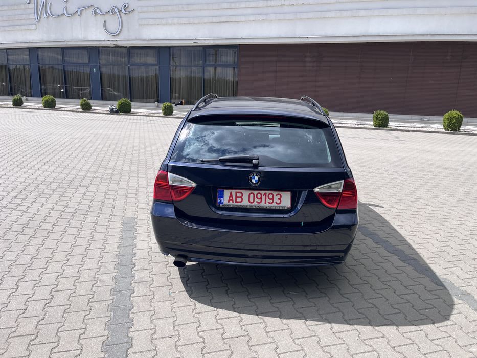 Vând Bmw 320i sau e90