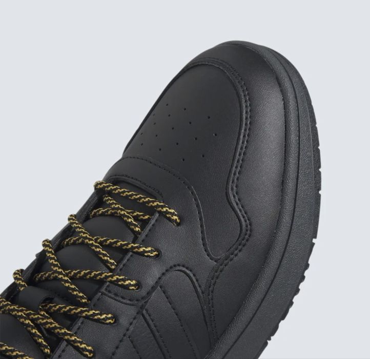 Adidas, размер 42,5, цена 30000