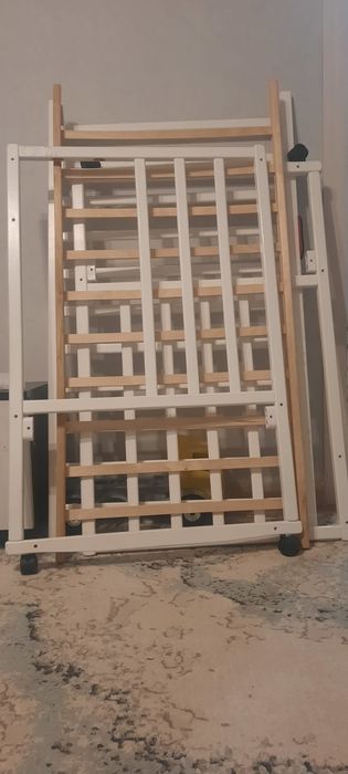 Продам кровать для новорождённых