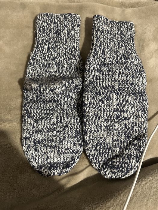 Ръчно плетени вълнени чорапи