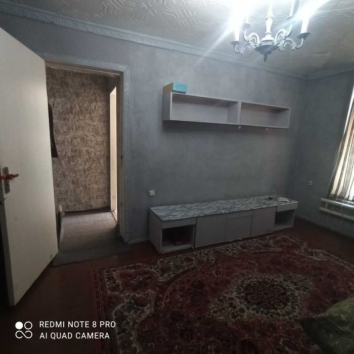 Продается недорого 1 ком метро Горького, Буюк Ипак