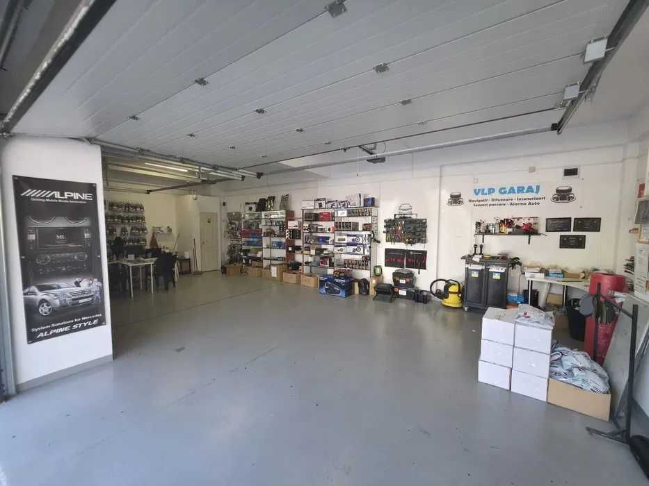 Senzori parcare spate montaj inclus