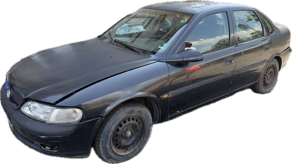 Opel Vectra B 2.0i Опел Вектра Б 2.0и  на части!