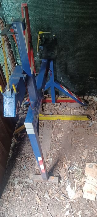 Suport motofierastrau