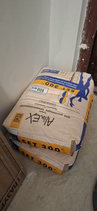 Продам кафельный клей Alinex SET 300