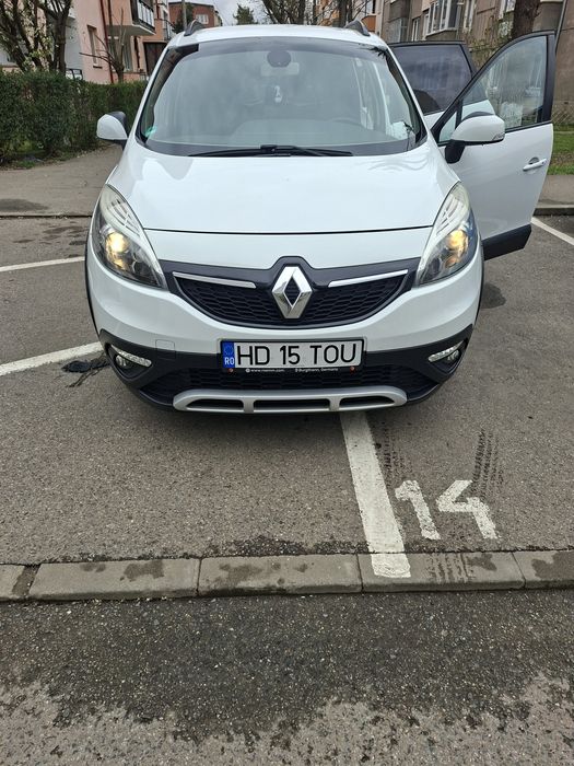 Vând Renault senic x-mode