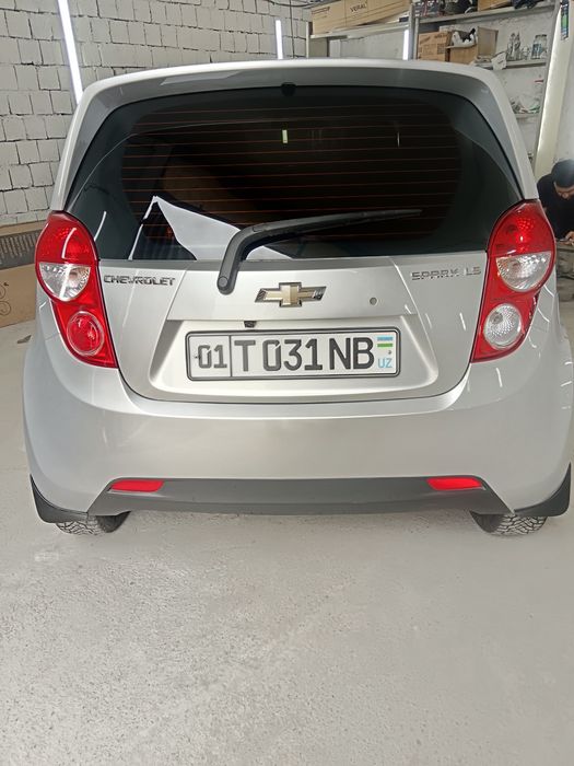 Spark 2015 avtomat gaz bor